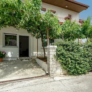 Apartman Inga Pula